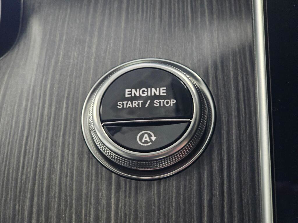 New 2026 Mercedes-Benz CLE 300 4MATIC Coupe image 26