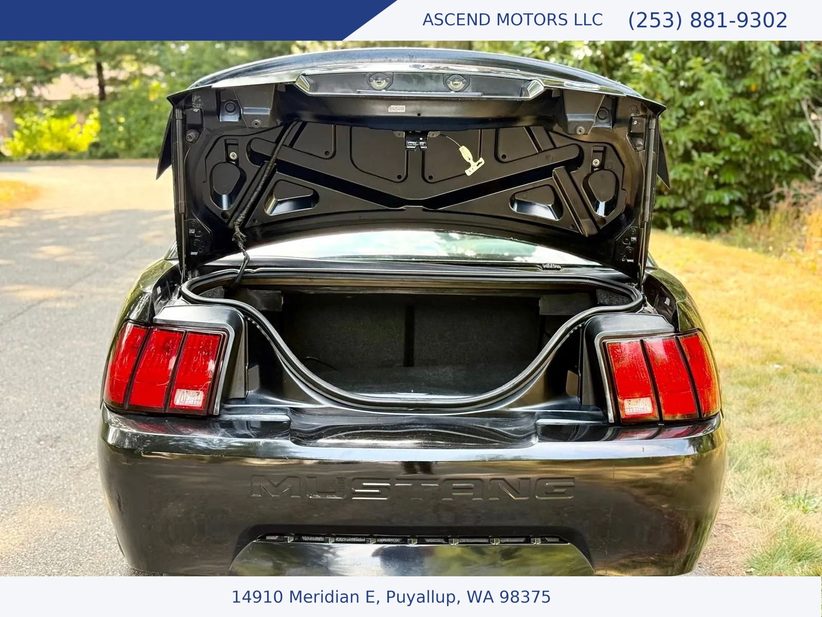 Used 2004 Ford Mustang GT RWD image 16