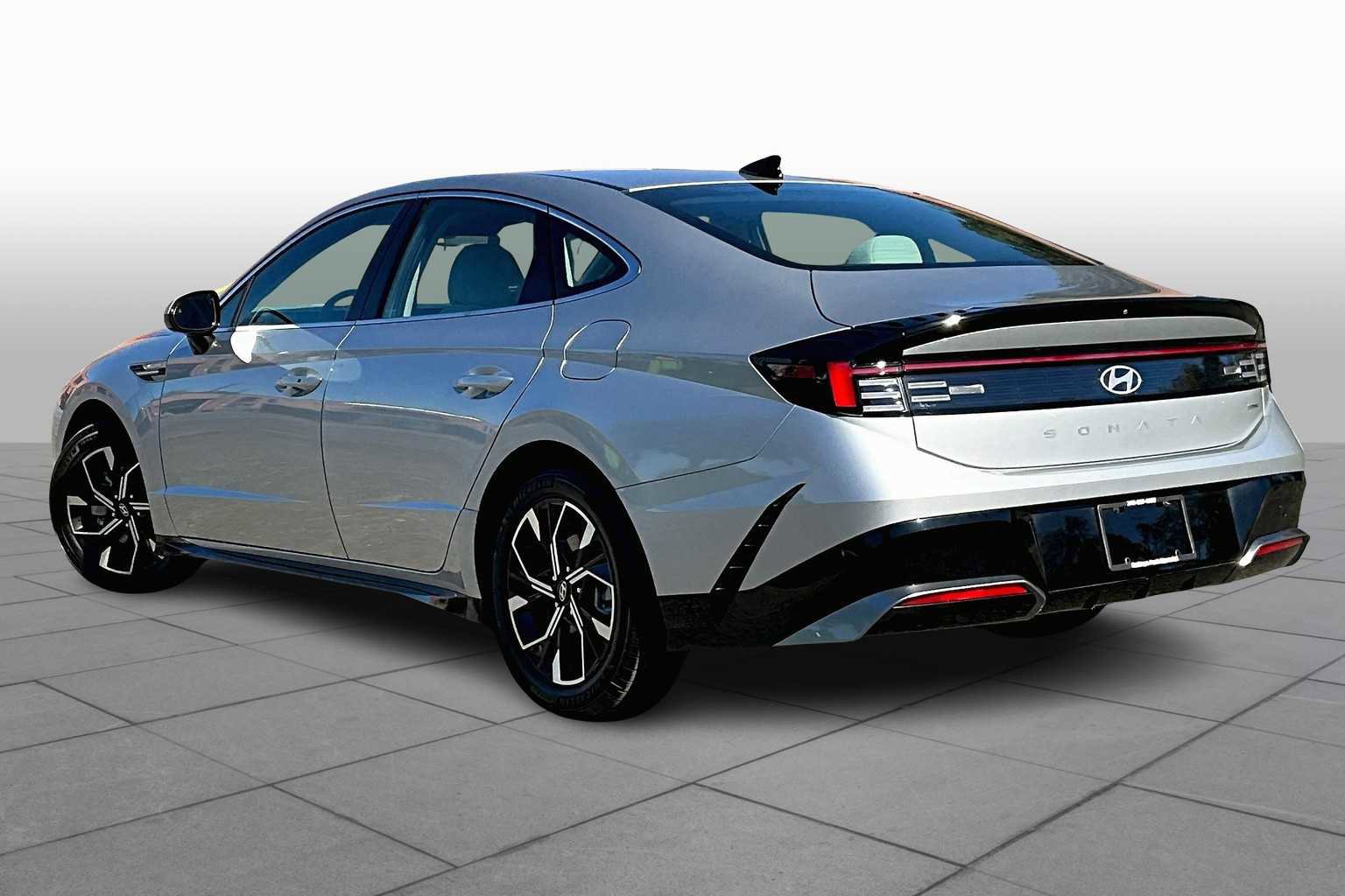 Used 2024 Hyundai Sonata SEL image 11