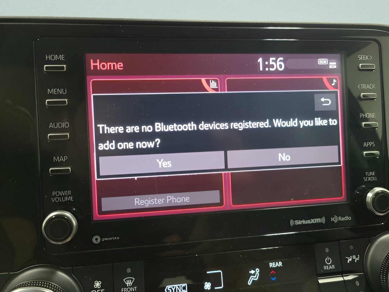 Used 2021 Toyota Highlander XLE AWD/4WD image 34