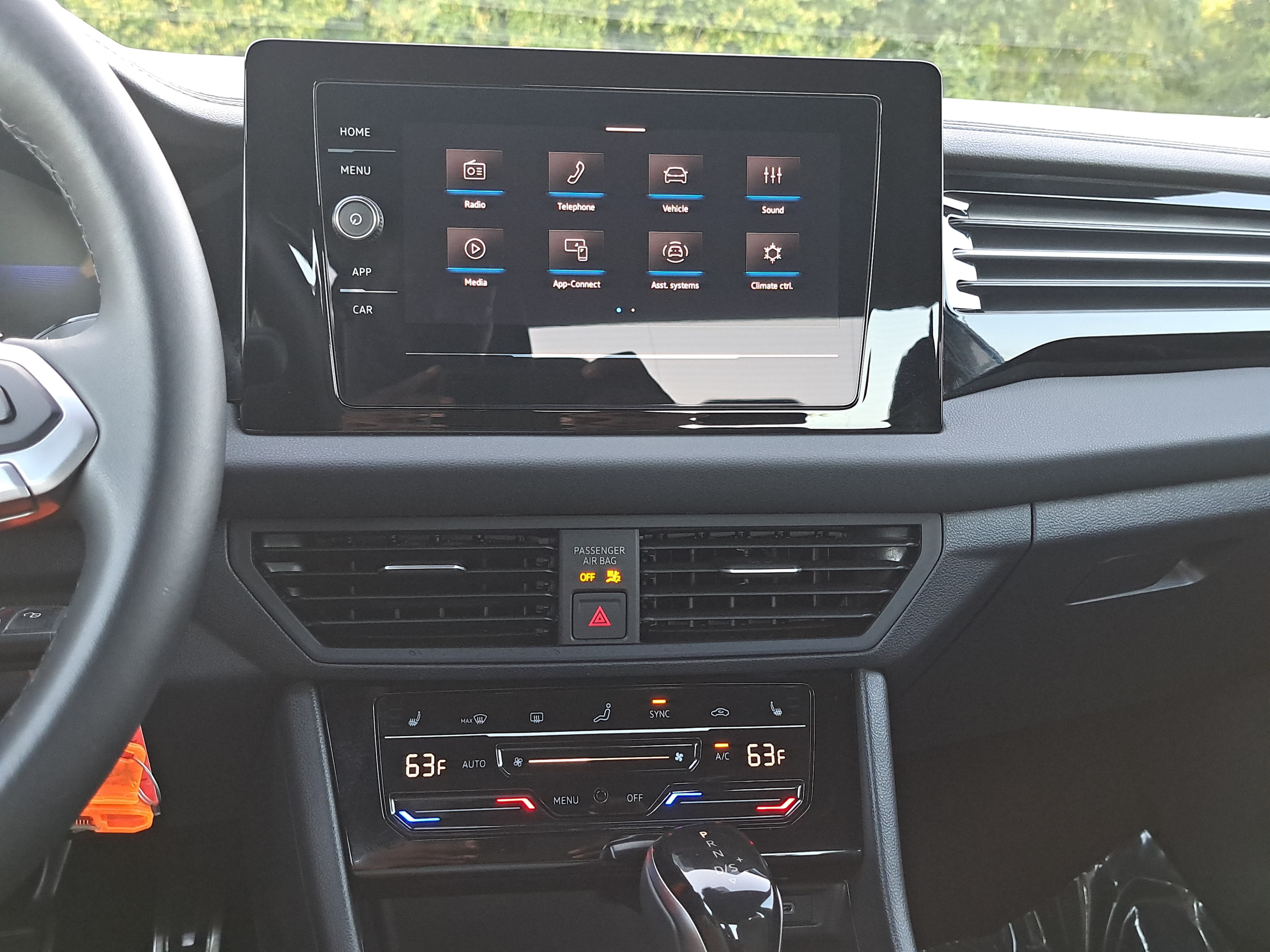 Certified 2025 Volkswagen Jetta Sport FWD image 20