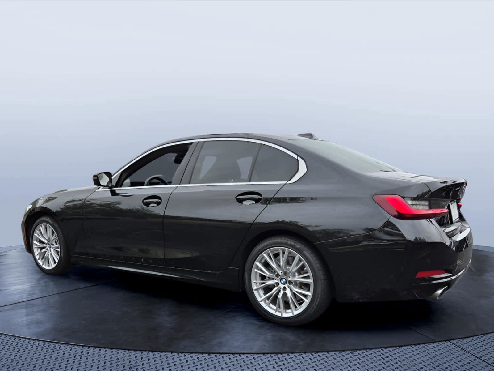 Certified 2024 BMW 330i Sedan RWD image 5