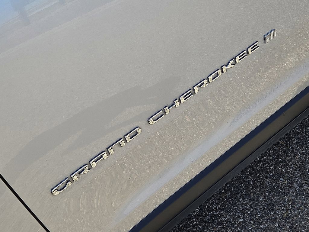 Used 2021 Jeep Grand Cherokee L Limited w/ MOPAR Finishing Package image 11