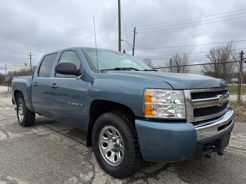 Used 2010 Chevrolet Silverado 1500 LT AWD/4WD image 1