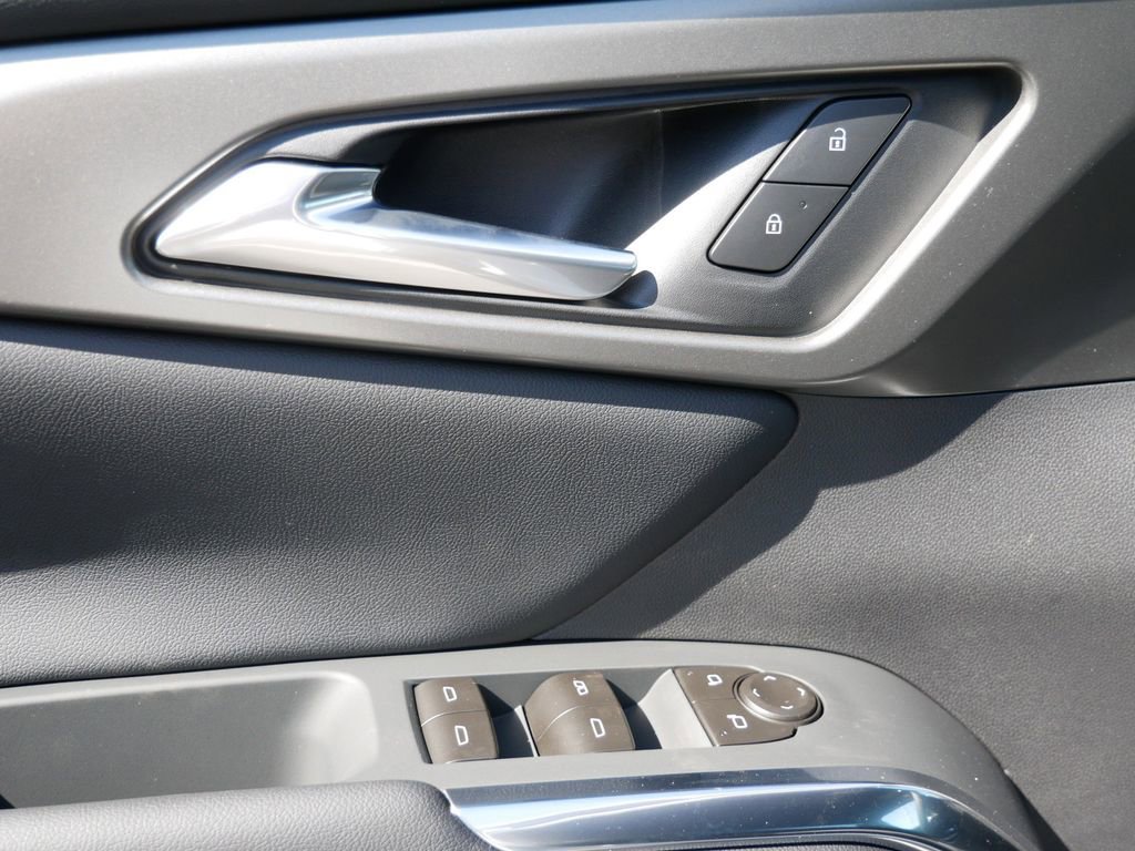 New 2026 Chevrolet Traverse LT AWD/4WD image 16