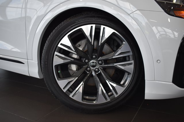 Used 2026 Audi Q8 Premium Plus w/ Premium Plus Package AWD/4WD image 2