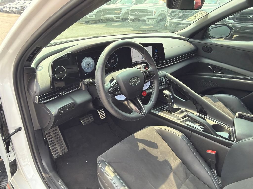 Used 2022 Hyundai Elantra N FWD image 8