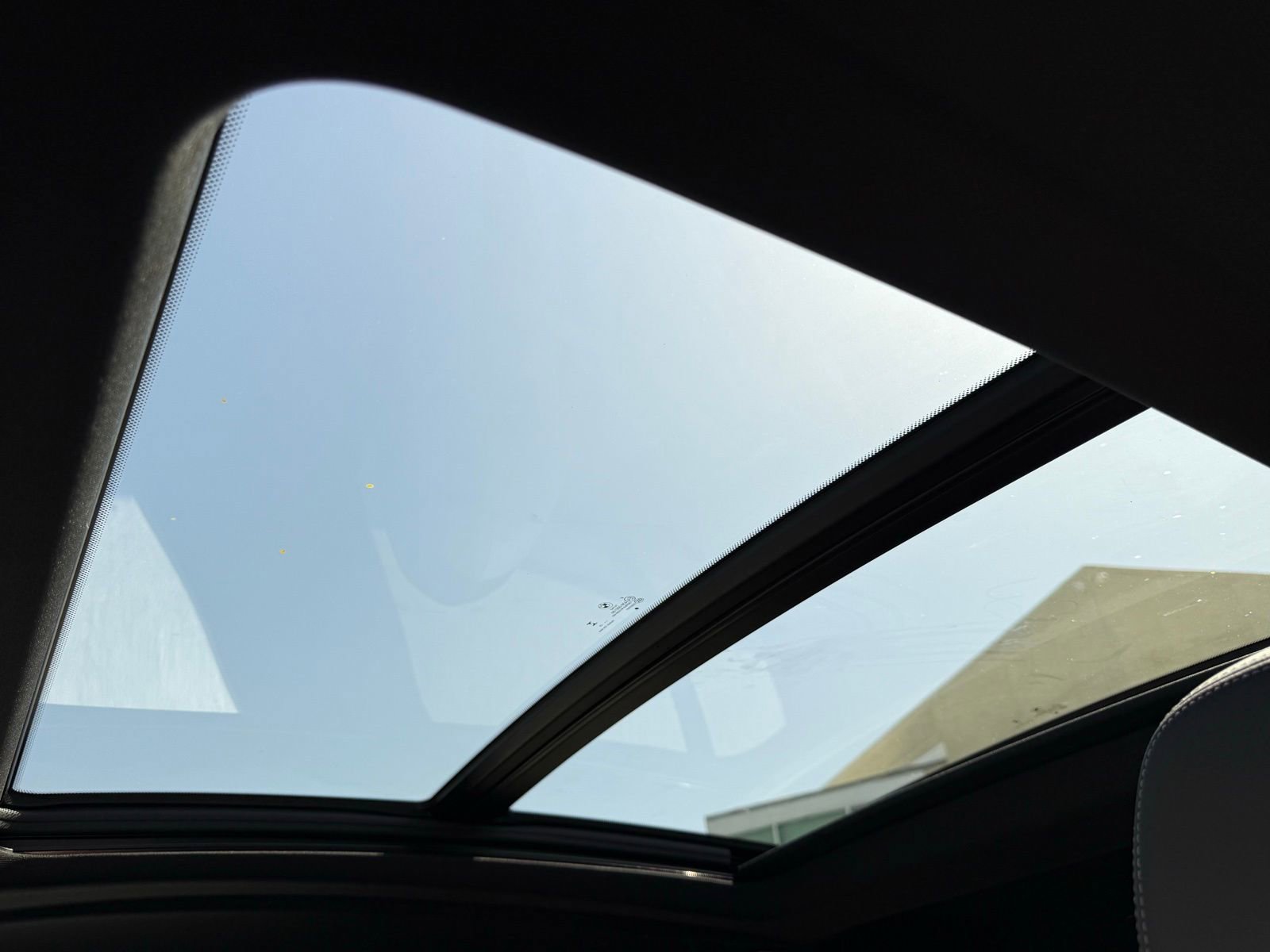 Used 2025 BMW X4 M40i AWD/4WD image 24