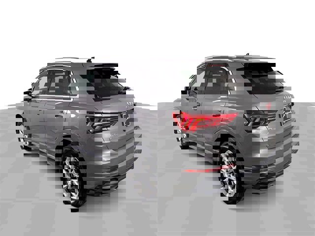 Used 2024 Audi Q3 2.0T Premium image 6