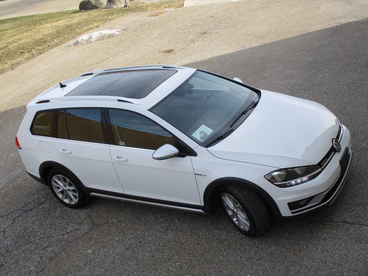 Used 2018 Volkswagen Golf Alltrack SE image 50