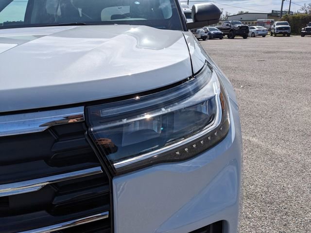 New 2026 Ford Explorer Active RWD image 9
