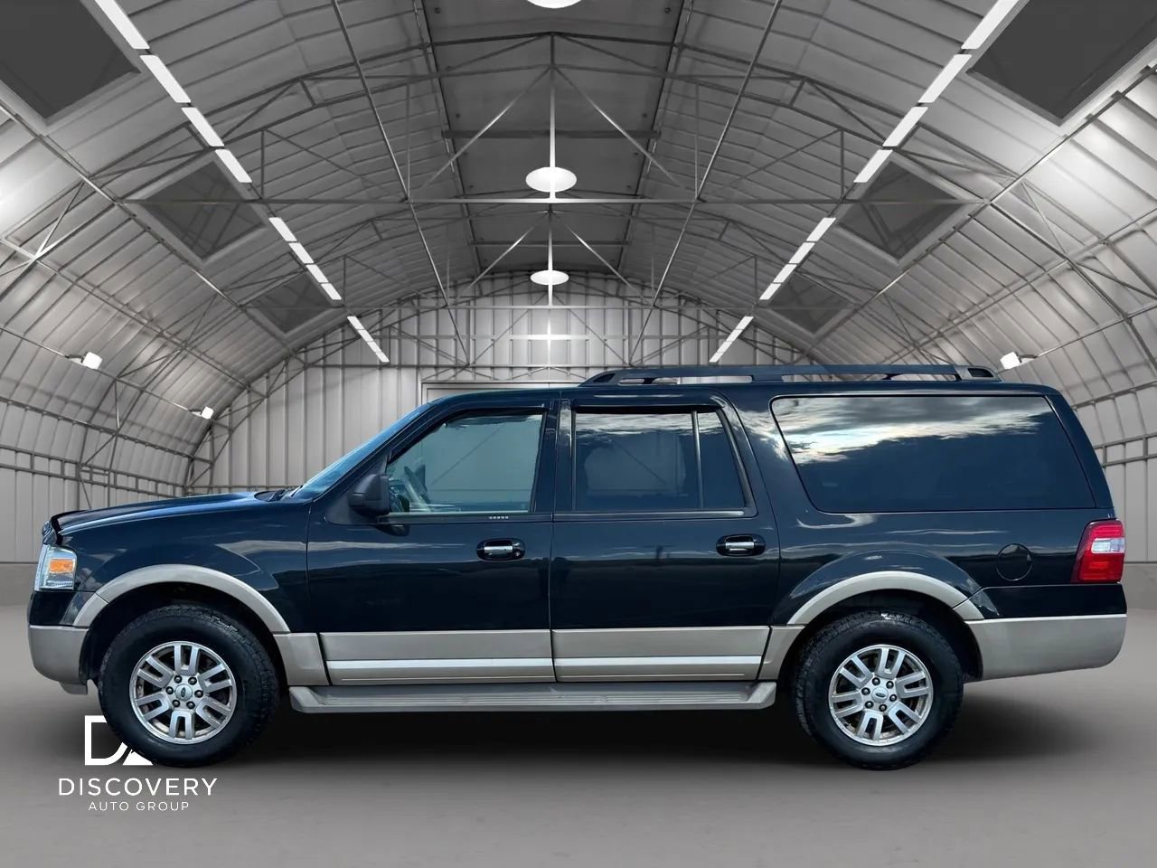 Used 2014 Ford Expedition EL XLT w/ Equipment Group 202A AWD/4WD image 2