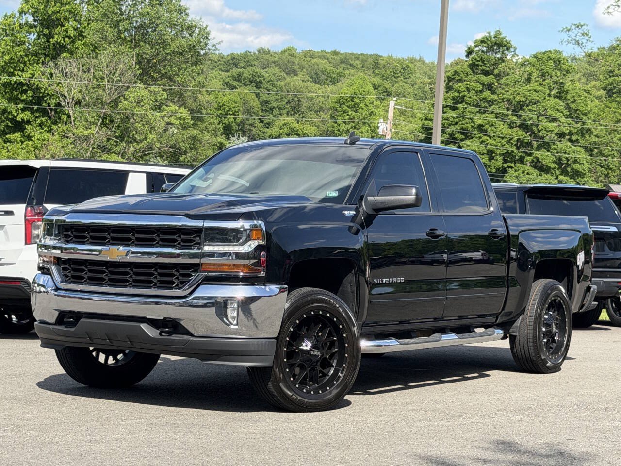 Used 2018 Chevrolet Silverado 1500 LT w/ All Star Edition AWD/4WD image 1