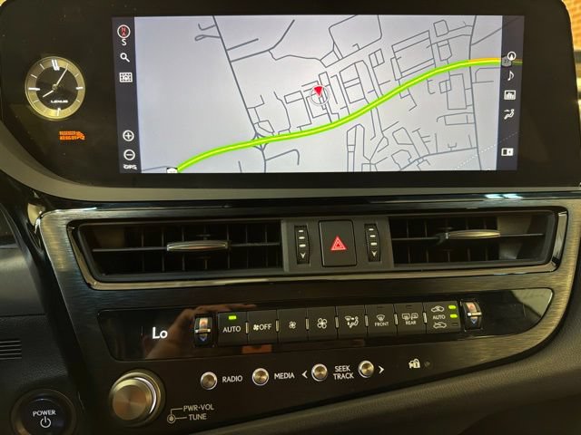 Used 2022 Lexus ES 300h F Sport w/ Accessory Package FWD image 18