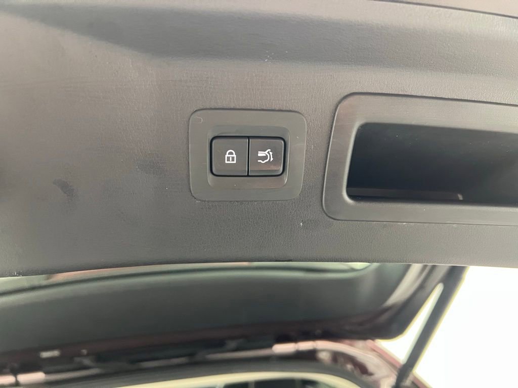 Used 2024 MAZDA CX-90 Plug-In Hybrid w/ Premium Pkg image 32