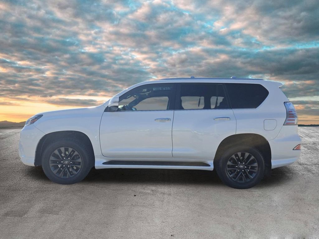 Used 2020 Lexus GX 460 Premium w/ Premium Package image 5