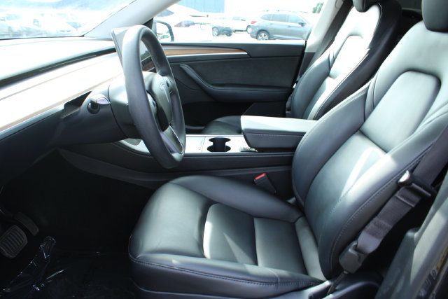 Used 2024 Tesla Model Y Long Range RWD image 26