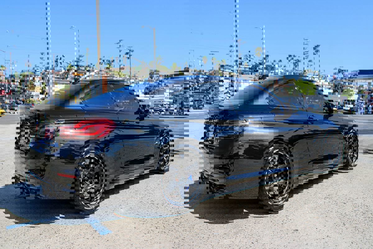 Used 2020 BMW M4 Coupe w/ Competition Package image 6