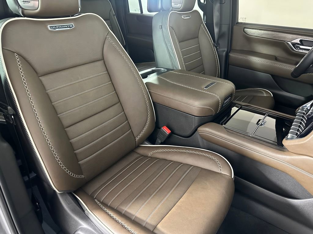 Used 2025 GMC Yukon XL Denali Ultimate image 30