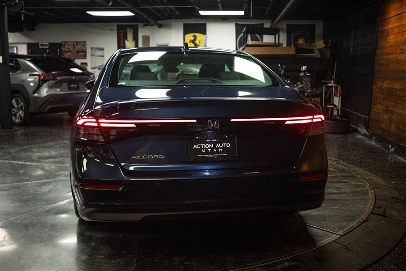 Used 2023 Honda Accord EX image 6