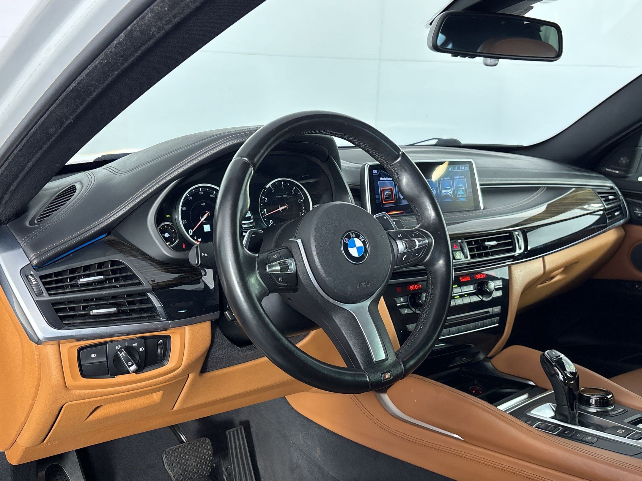 Used 2017 BMW X6 xDrive50i AWD/4WD image 4