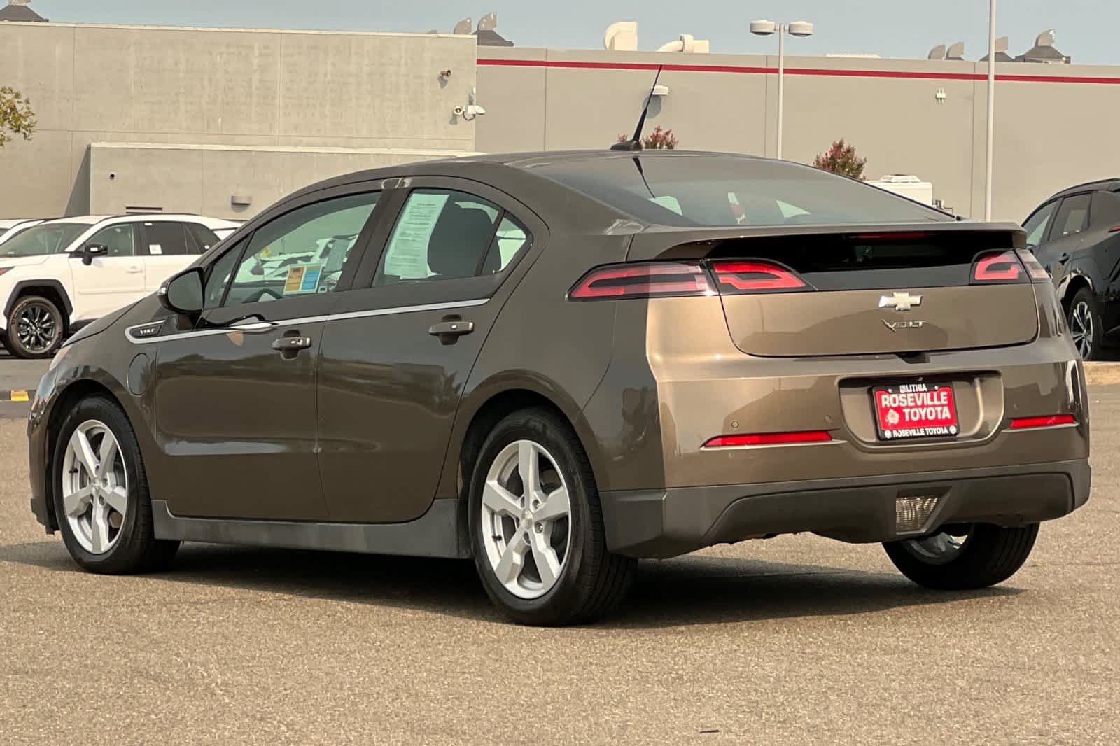 Used 2014 Chevrolet Volt Premium w/ Premium Trim Package FWD image 7