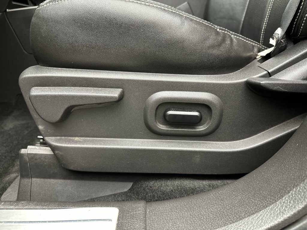 Used 2010 Ford Edge Limited image 12