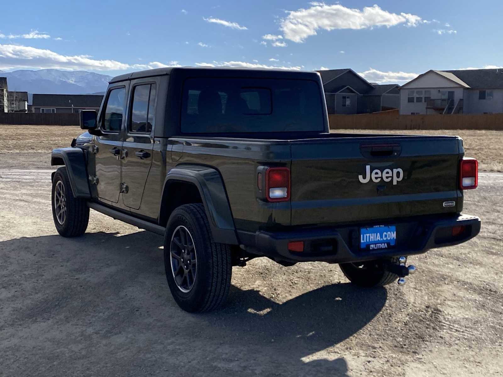 Used 2022 Jeep Gladiator Overland w/ Trailer Tow Package image 11