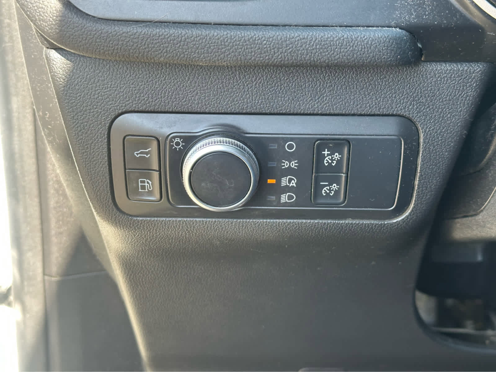 Used 2020 Ford Escape SE Sport AWD/4WD image 19