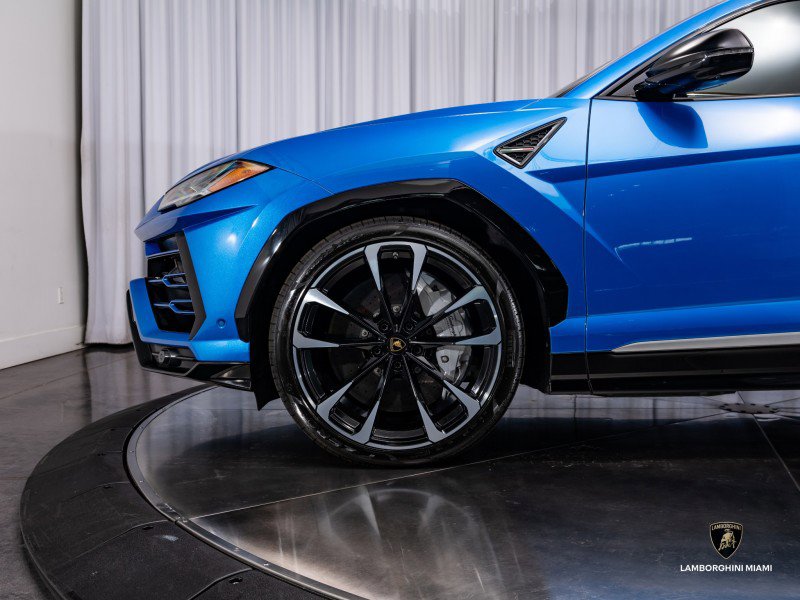 Used 2020 Lamborghini Urus image 7