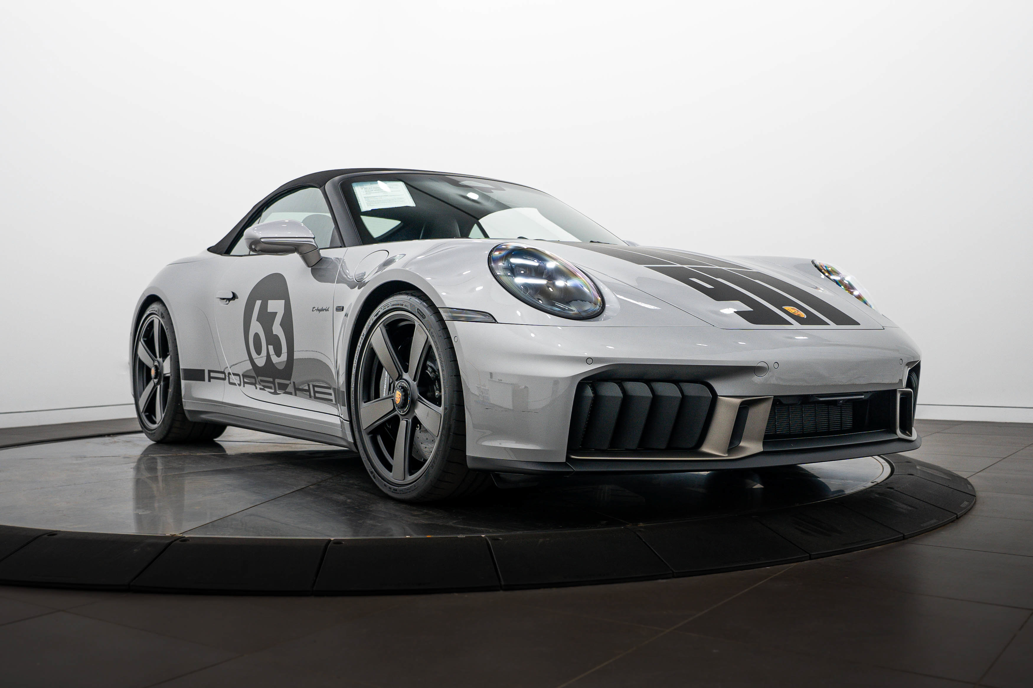 Certified 2026 Porsche 911 GTS RWD image 36