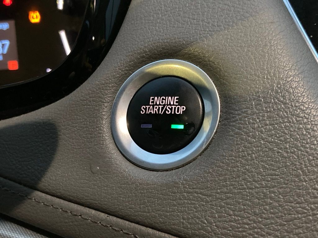 Used 2017 Cadillac XT5 Luxury w/ Driver Awareness Package image 19