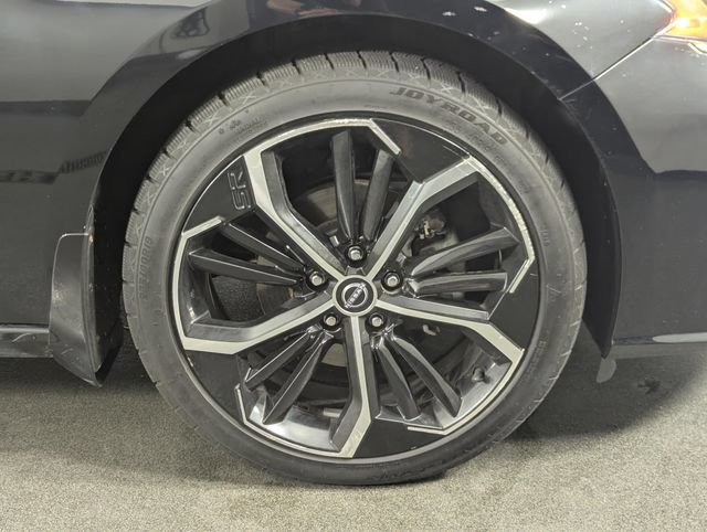 Used 2023 Nissan Altima 2.5 SR AWD/4WD image 12