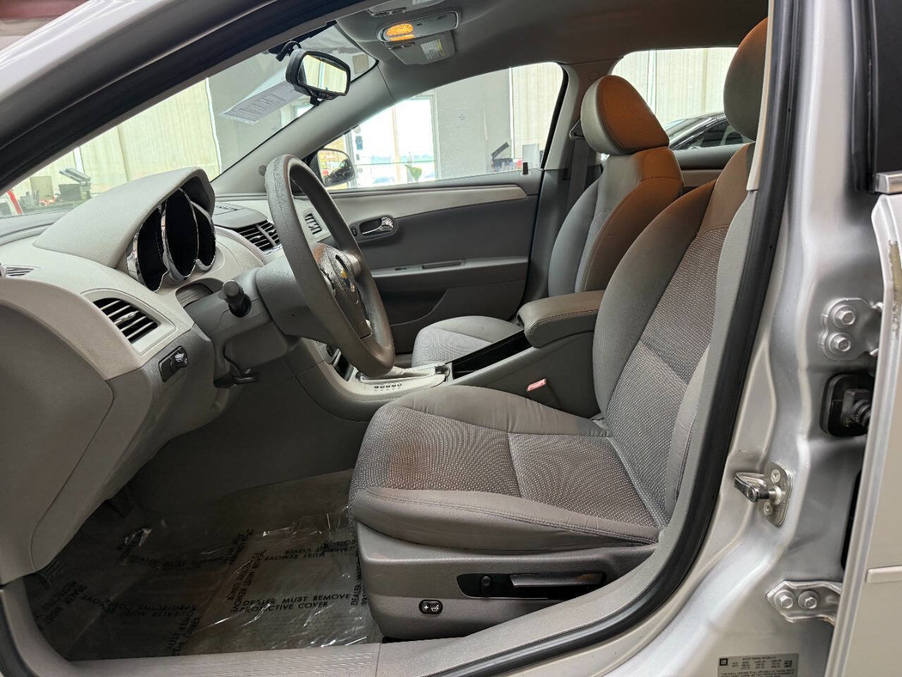 Used 2011 Chevrolet Malibu LS FWD image 11