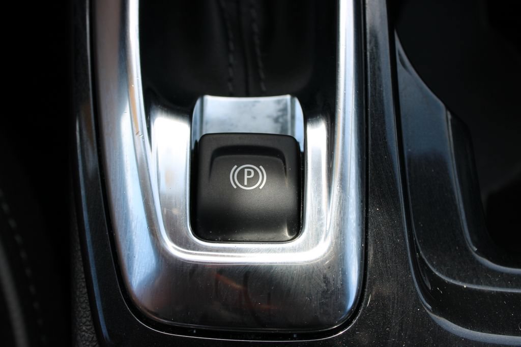 Used 2025 Chevrolet TrailBlazer LT w/ Convenience Package FWD image 46