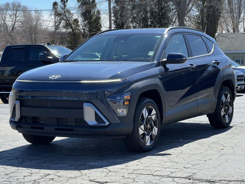 Used 2025 Hyundai Kona SEL AWD/4WD image 32