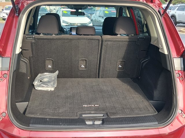 Used 2026 Nissan Rogue S FWD image 16