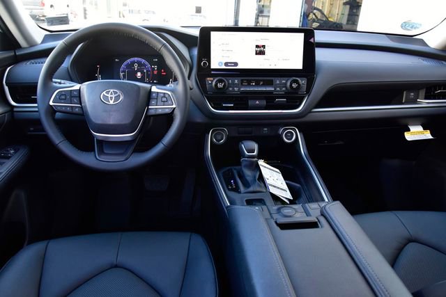 New 2026 Toyota Grand Highlander XLE image 15