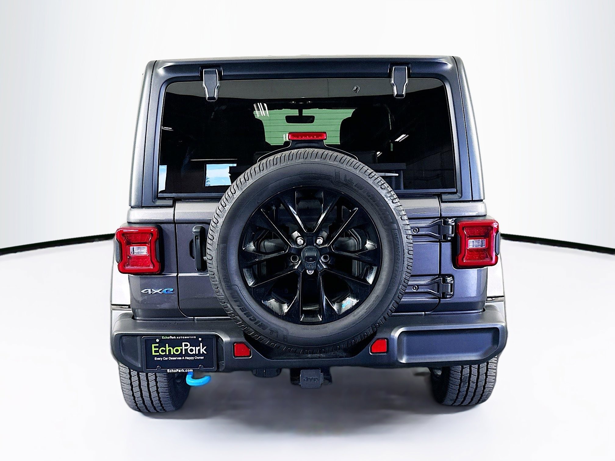 Used 2023 Jeep Wrangler Sahara w/ Cold Weather Group image 7