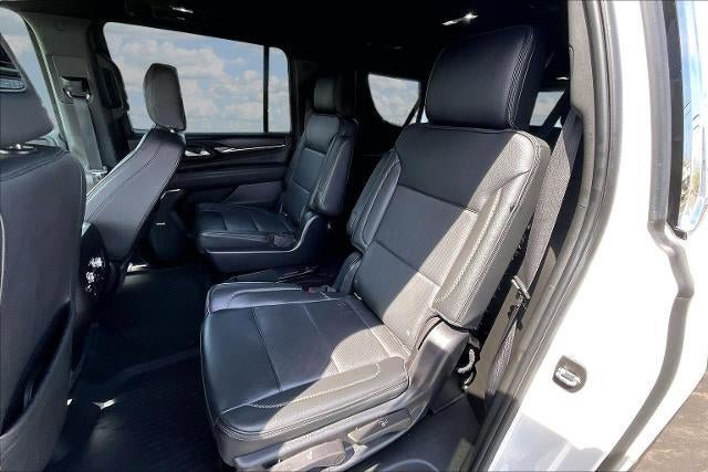 Used 2022 GMC Yukon XL Denali w/ Advanced Technology Package AWD/4WD image 21