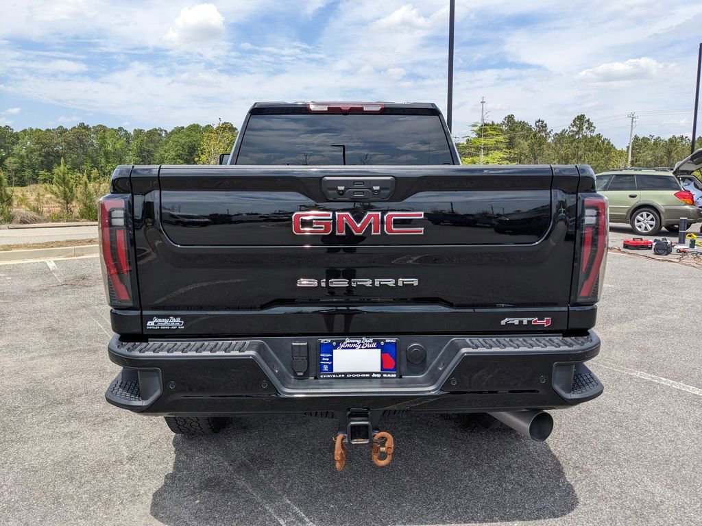 Used 2025 GMC Sierra 2500 AT4 image 22