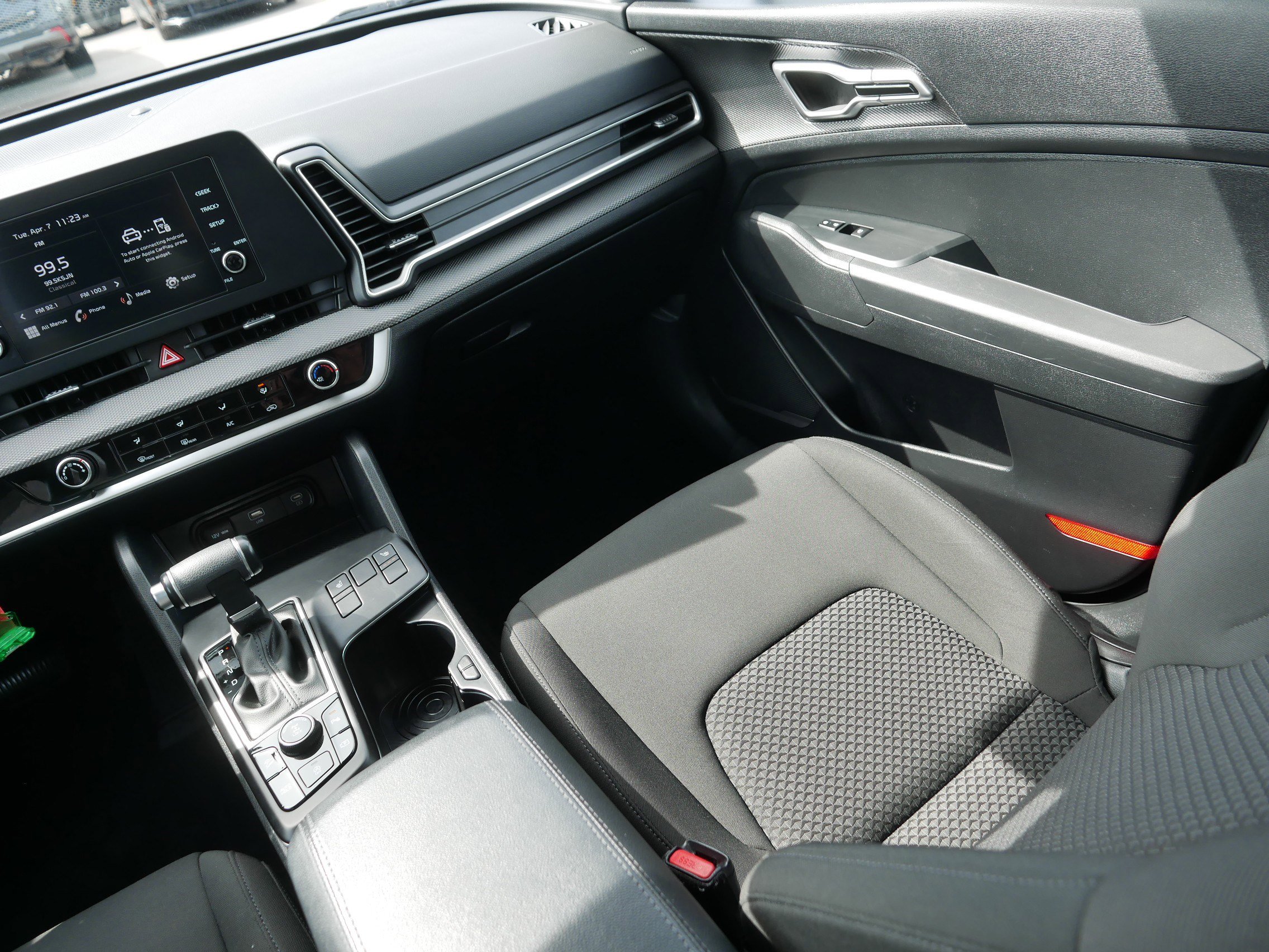 Certified 2024 Kia Sportage LX image 11