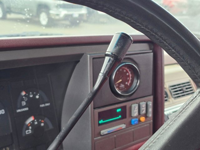 Used 1990 Chevrolet Silverado 1500 2WD Regular Cab image 25