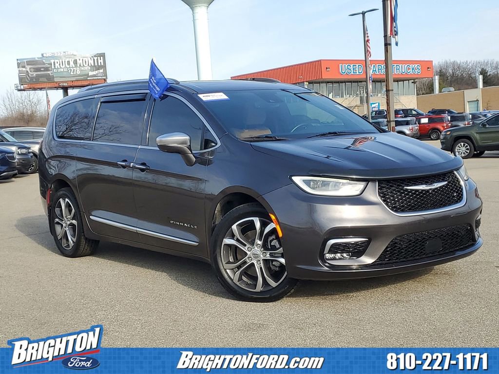 Used 2021 Chrysler Pacifica Pinnacle AWD/4WD image 1