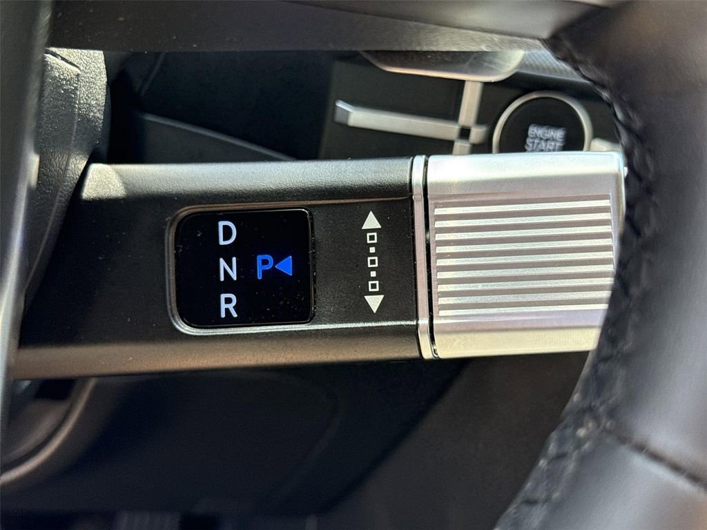 Used 2025 Hyundai Santa Fe SEL image 14