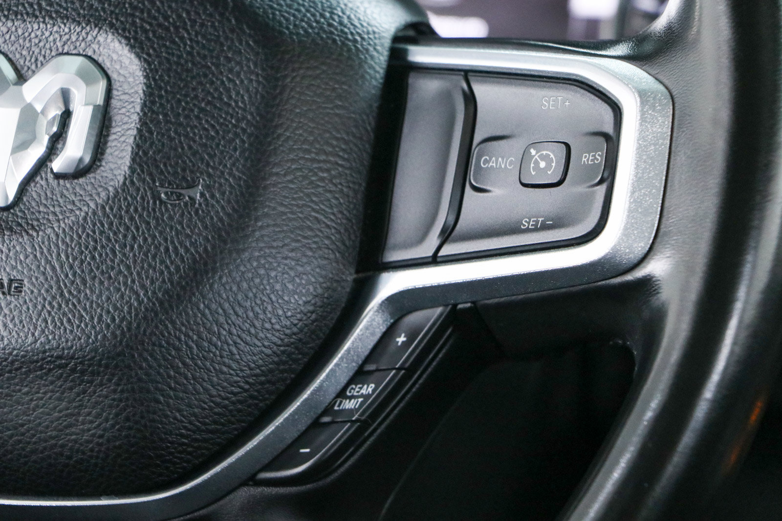 Used 2022 RAM 1500 Laramie w/ Laramie Southwest Edition AWD/4WD image 15