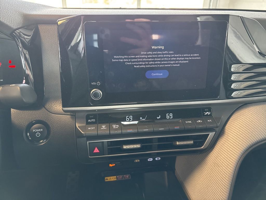 Certified 2025 Toyota Camry SE image 8