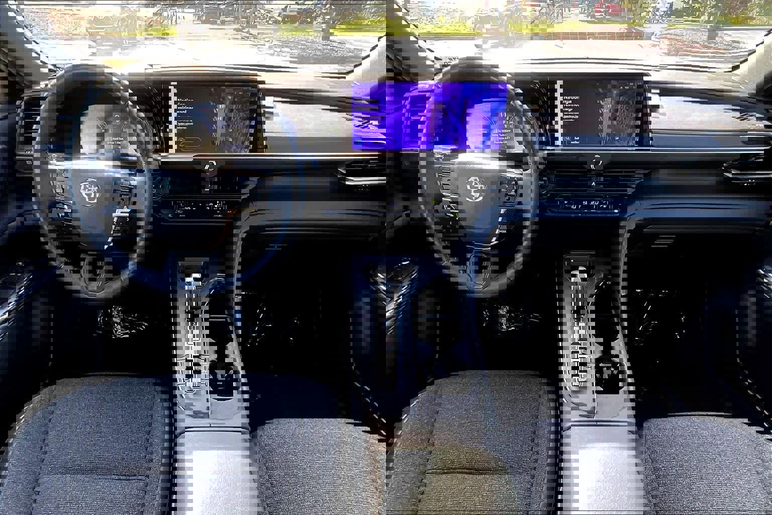 Used 2023 Toyota Crown XLE image 14