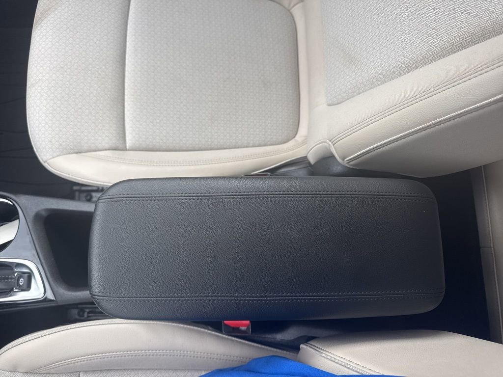 Used 2023 Buick Encore GX Select AWD/4WD image 35