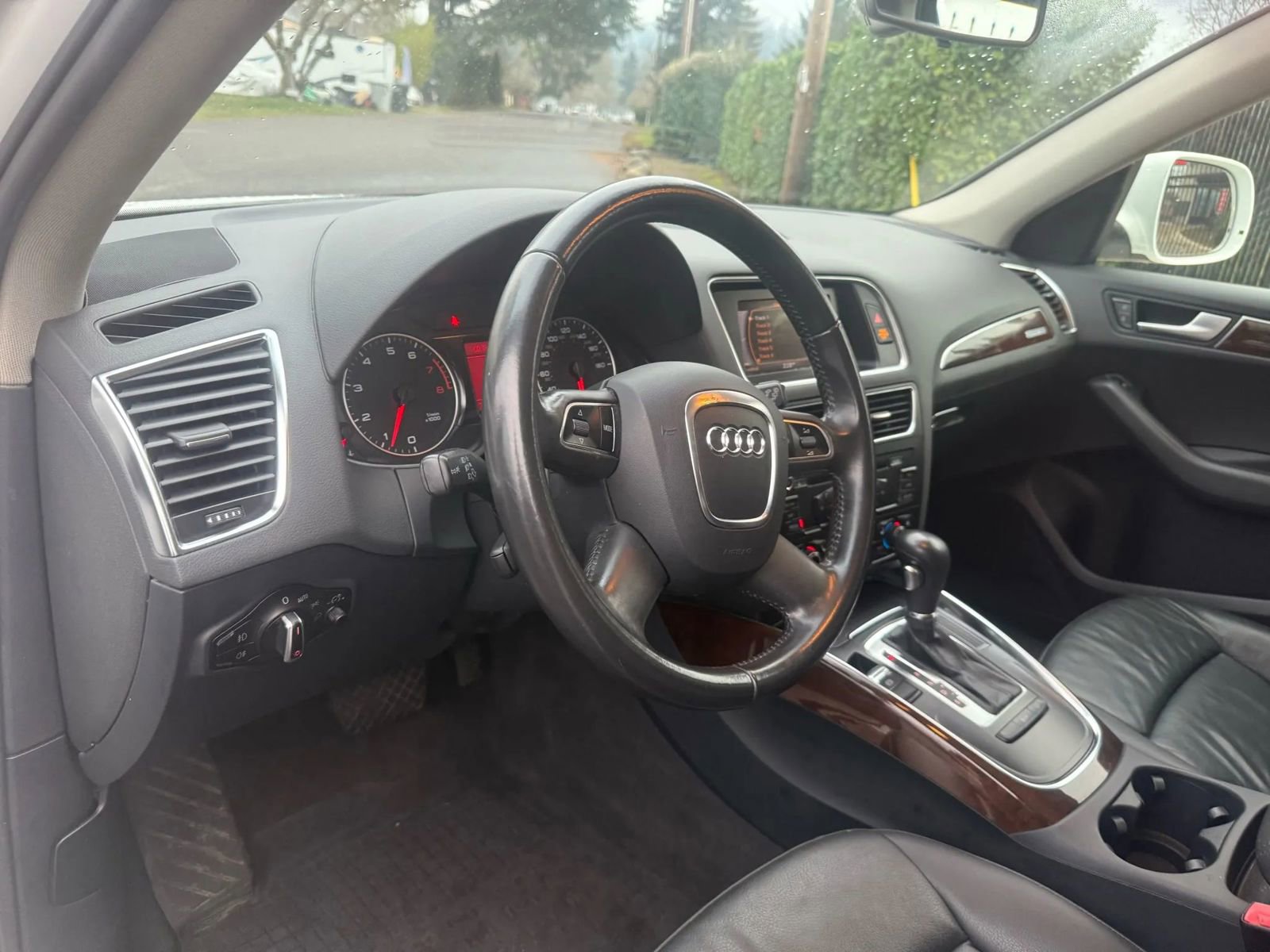 Used 2011 Audi Q5 2.0T Premium image 9